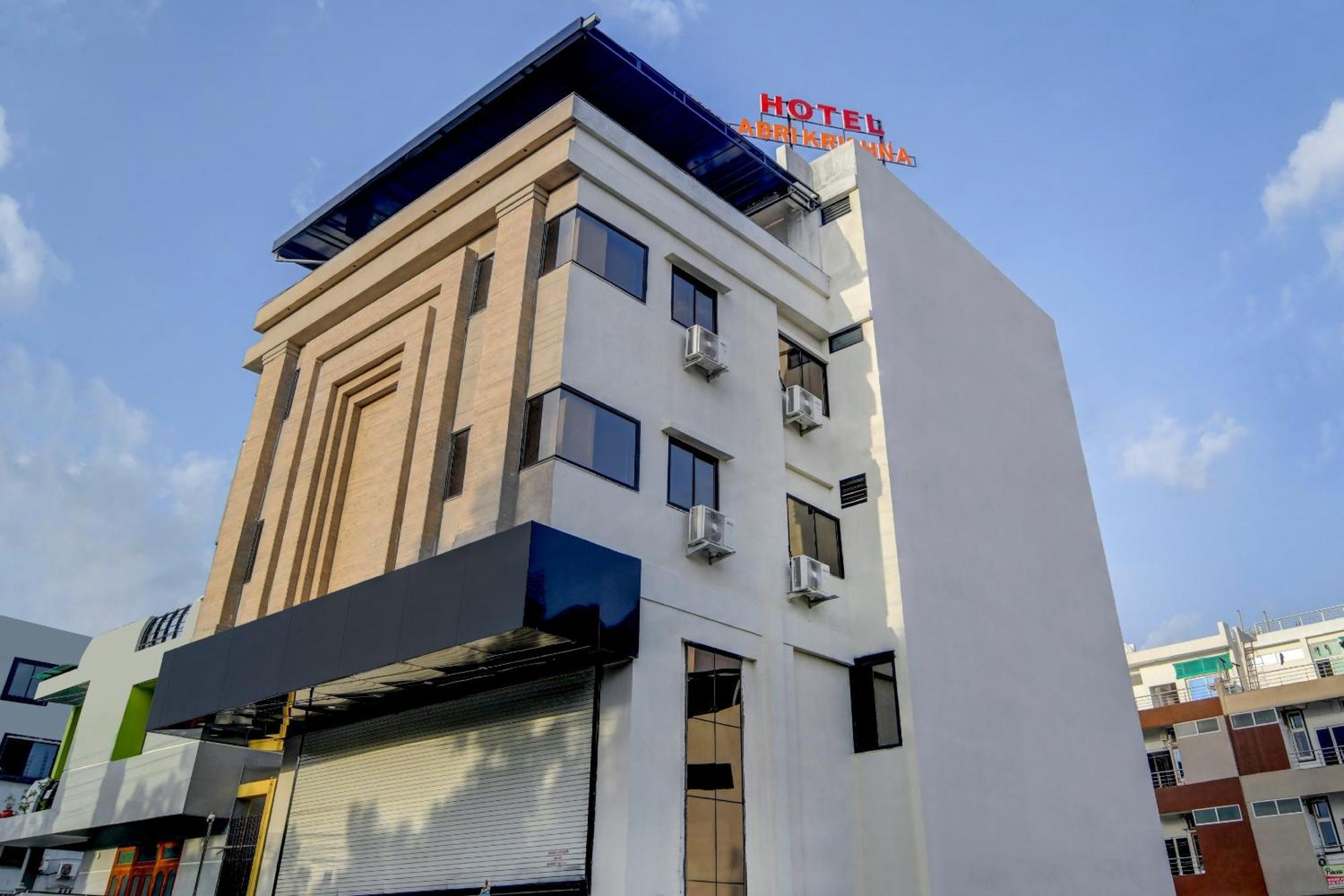 Hotel Capital O Abri Krishna Indore Esterno foto