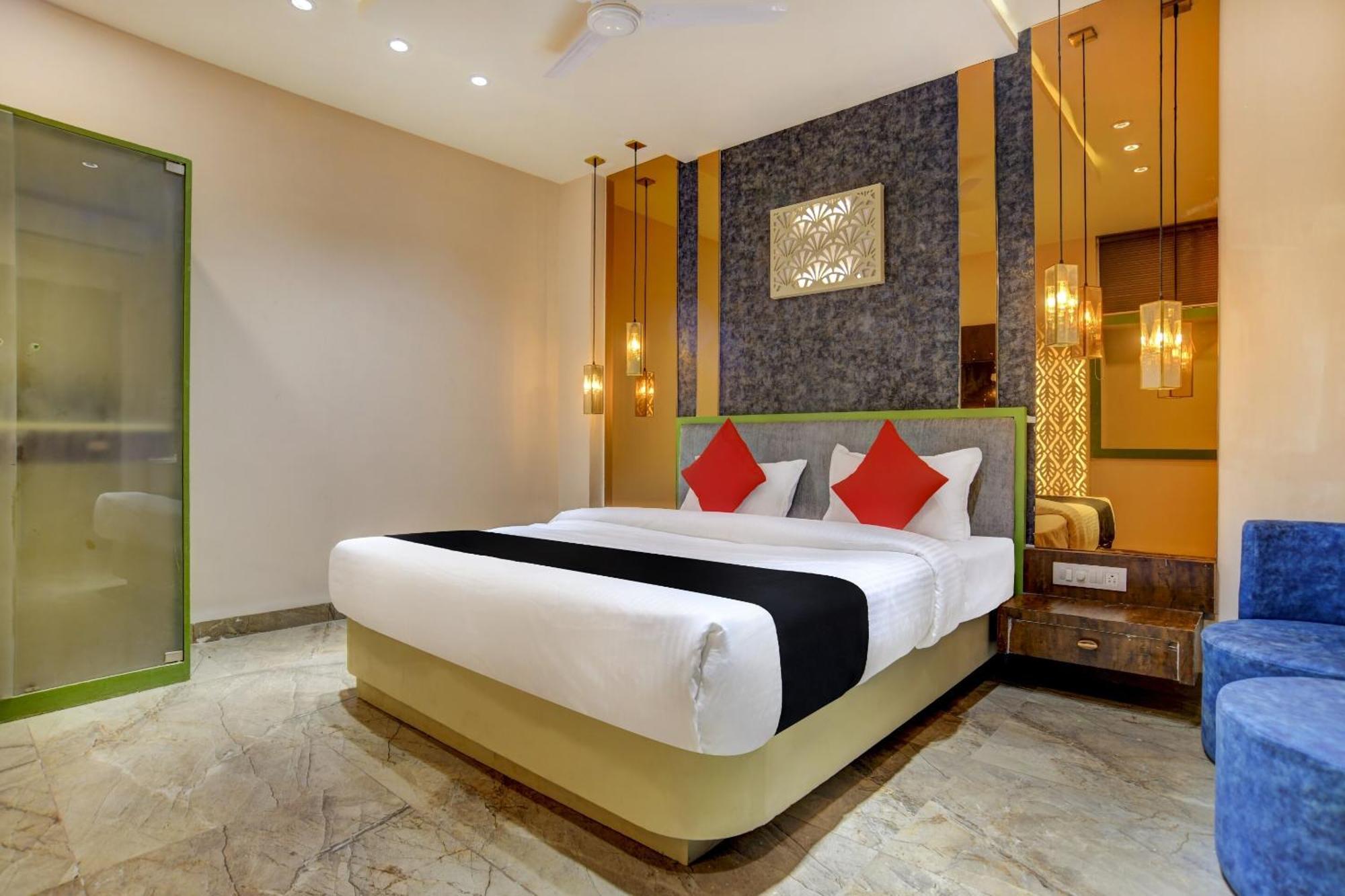 Hotel Capital O Abri Krishna Indore Esterno foto